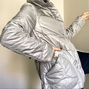 AKRIS PUNTO Quilted Silver Metallic Puffer Jacket - XS